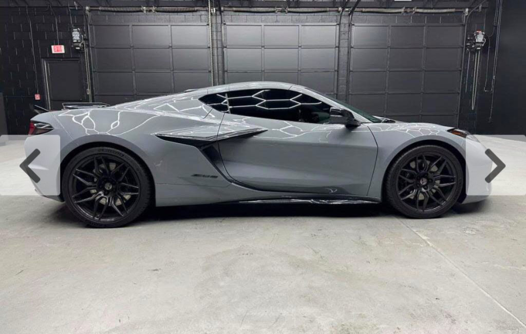 Chevy Z06 Corvette side view.